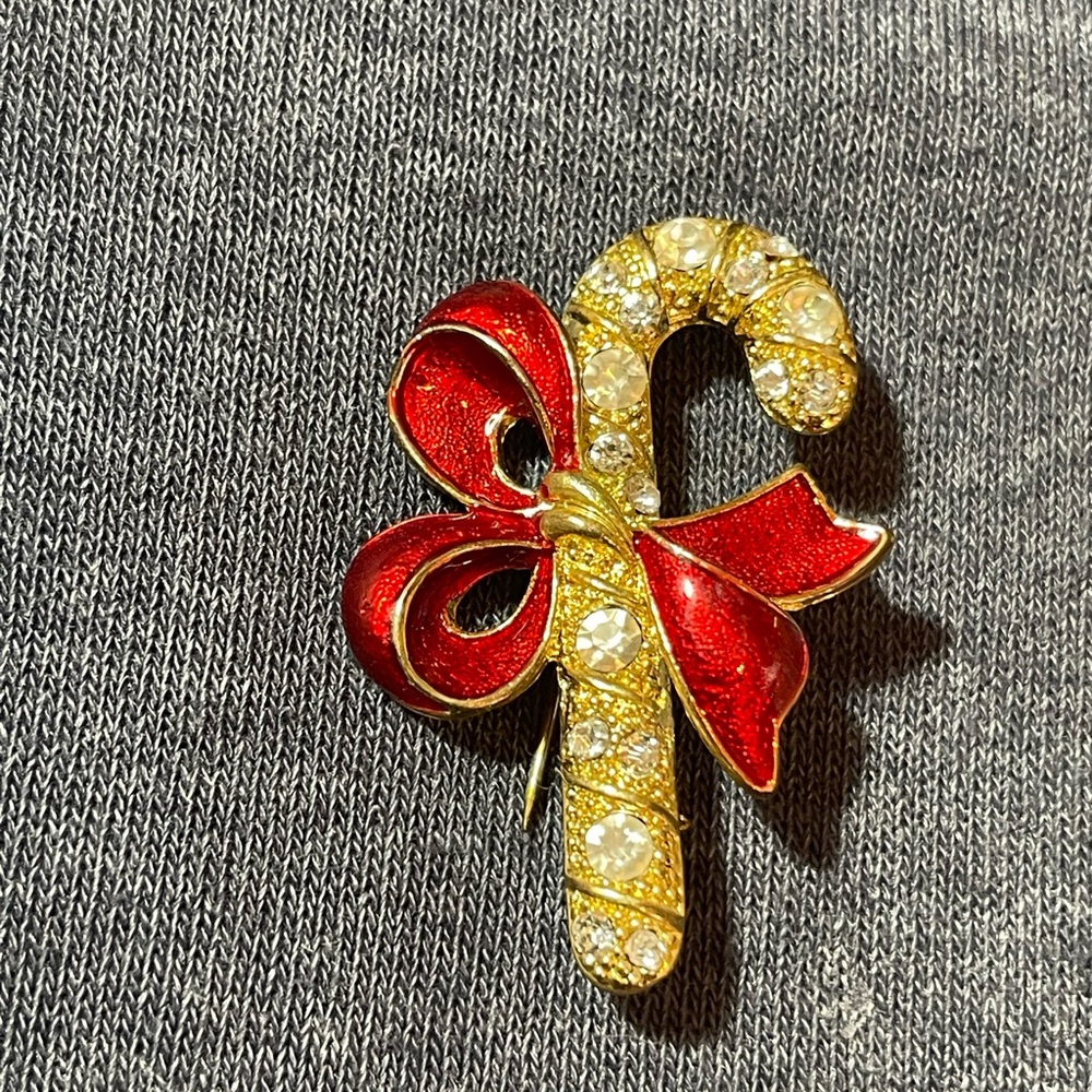 Vintage Gold tone Rhinestones & Red Enamel Candy Cane with Bow Brooch Pin